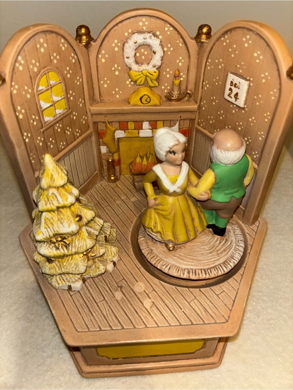 Holiday Dancing Couple Decorative Music Box - musical tune of First Day of xmas - Picture 2 of 8